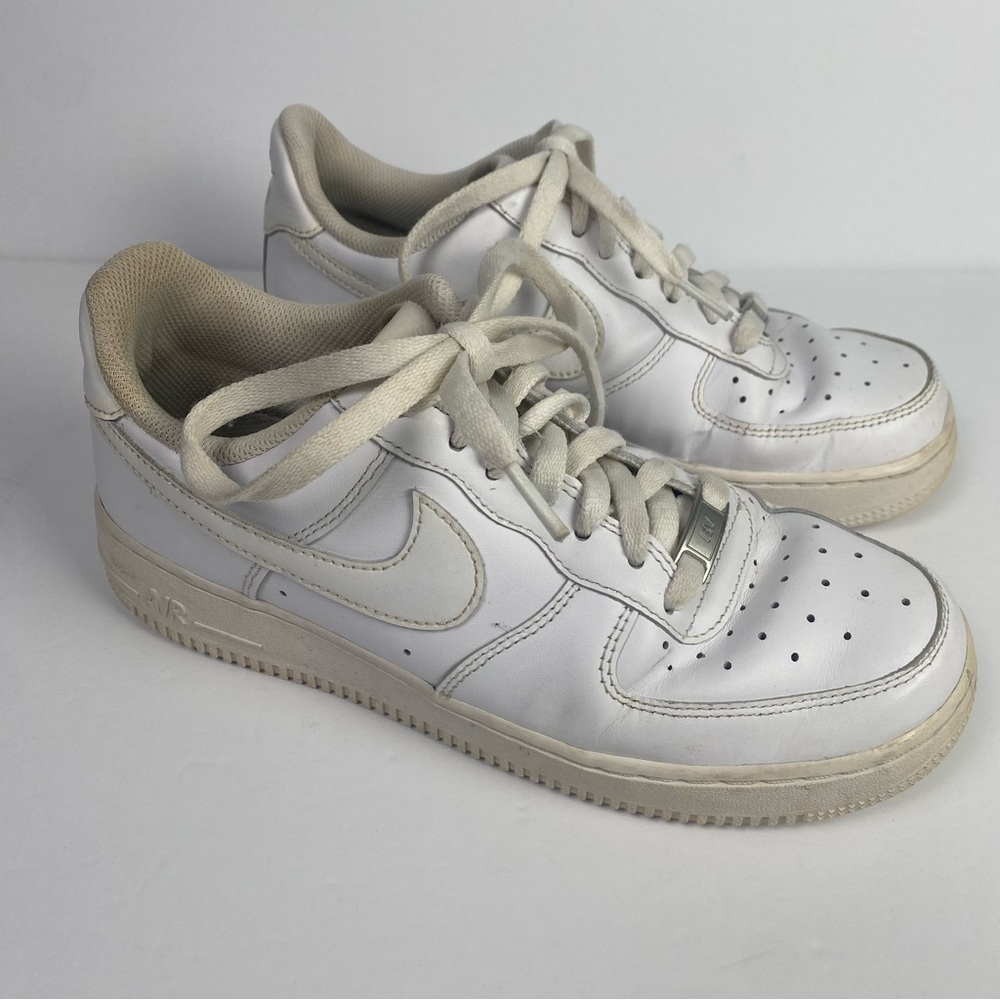 Nike Shoes Womens 8.5 Air Force 1 Athletic Low Sneakers DD8959-100 White Leather